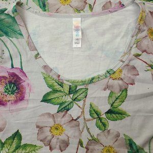 NWT Lot 2 of LULAROE Tunics Tops